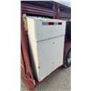 Image 12 : 2000 Ponderosa Gooseneck Horse Trailer w/ Living Quarters – Has TOD