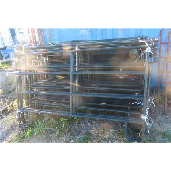 33x Metal Corral Panels – 7' x 51?, 4 Bar