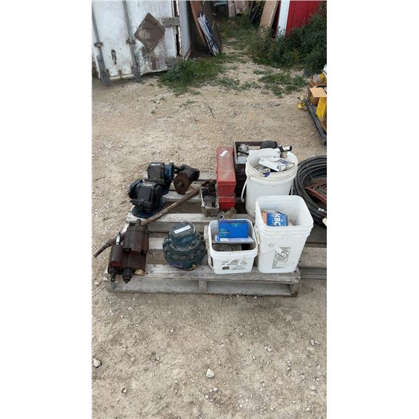 Muncie Power Products PTO 8BS-U6808-P1KX and Hydraulic Pumps