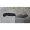 Image 2 : Gerber Fixed Blade Gut Hook Knife and Sheath, 9”