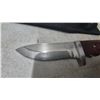 Image 4 : Smith's Knife Sharpener and 2 Knives, One with Sheath