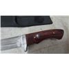 Image 5 : Smith's Knife Sharpener and 2 Knives, One with Sheath