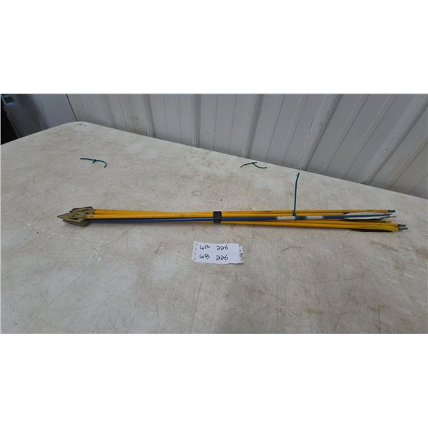 7 Wooden Arrows, 6 with Hunting Tips