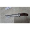 Image 5 : Valor 440 Hunting Knife with Wood Handle and Serrated Blade
