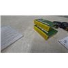 Image 5 : Remington Slugger 20 Gauge Shotgun Shells, 10 Rounds, and 3 Gun Locks