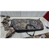 Image 11 : Hoyt 75th Anniversary Compound Bow, 60-70 lb, with Soft Case