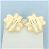 Image 1 : Puffy X Earrings in 14k Yellow Gold
