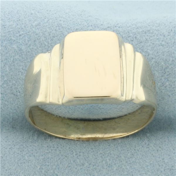 Mens Engravable Signet Ring in 14k Yellow Gold