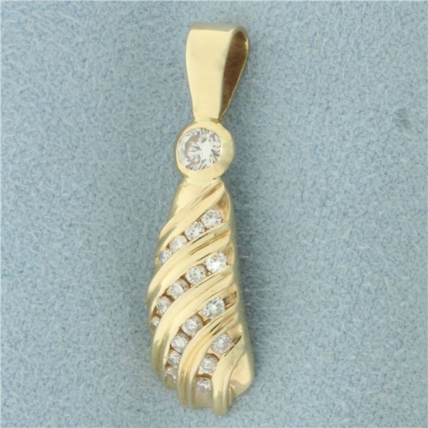 Designer Diamond Pendant in 14k Yellow Gold