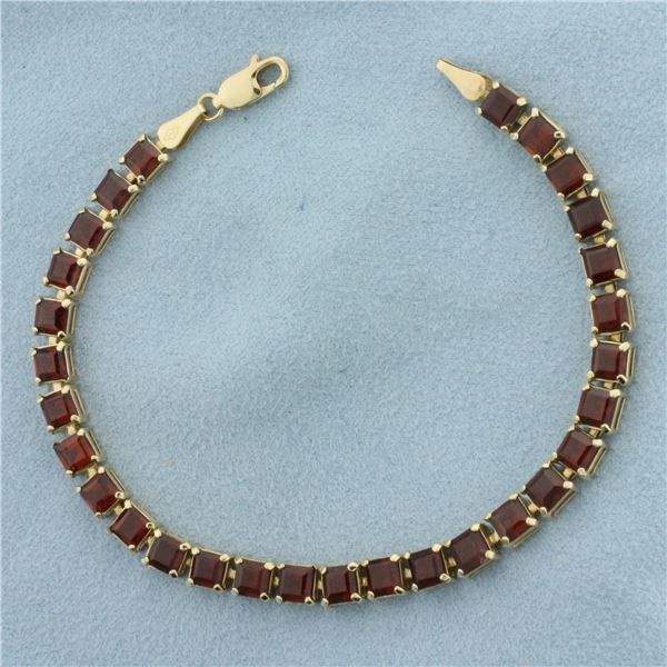 Garnet Tennis Bracelet in 14k Yellow Gold