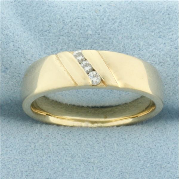 Mens Diamond Comfort Fit Wedding Band Ring in 14k Yellow Gold