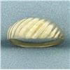 Image 1 : Shrimp Ring in 10k Yellow Gold
