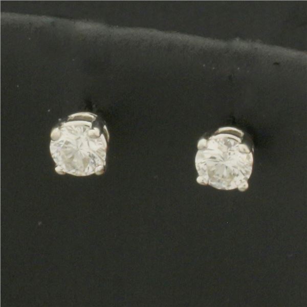 Diamond Stud Earrings in 14k White Gold