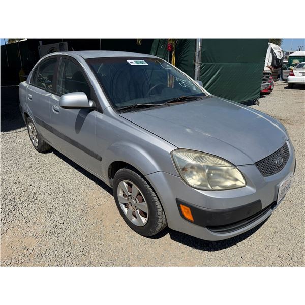 KIA RIO 2006 ADT SALV