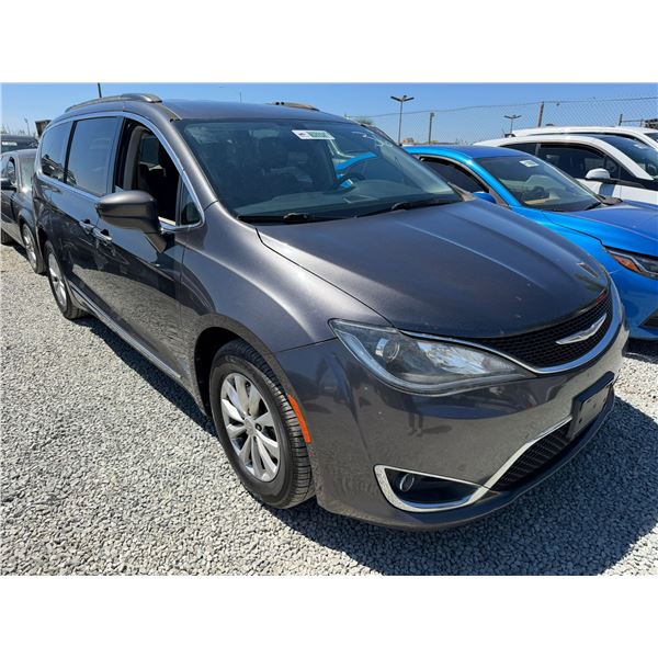 CHRYSLER PACIFICA 2017 OS/T-21 DAYS