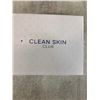 Image 1 : Clean Skin Club Clean Towels - 50 PCS