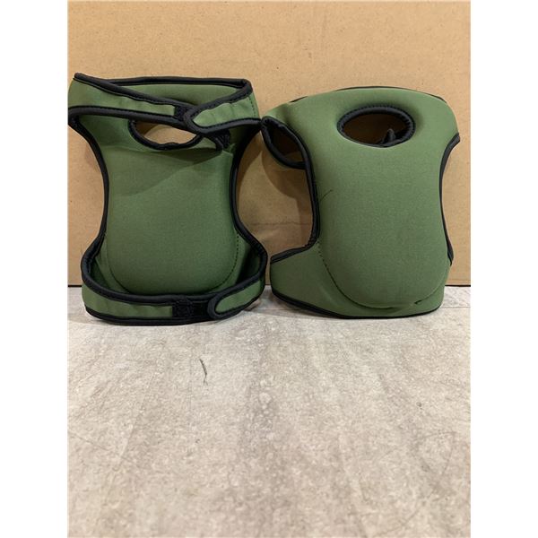 Lot Of 2 Gardening Knee Pads