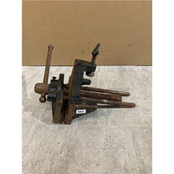 Rusty Bench Vise