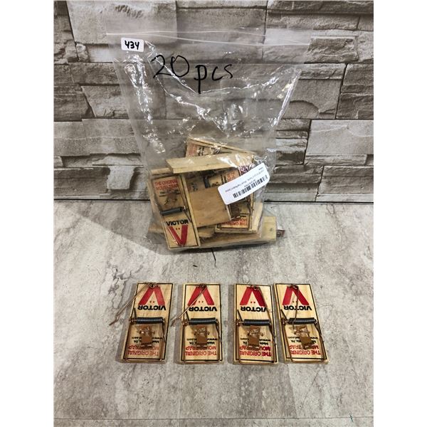 Lot Of 20 Mouse Traps