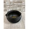 Image 1 : Vintage Cast Iron Pot Featuring Side Loop Handles