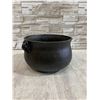 Image 5 : Vintage Cast Iron Pot Featuring Side Loop Handles