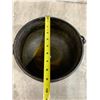 Image 7 : Vintage Cast Iron Pot Featuring Side Loop Handles