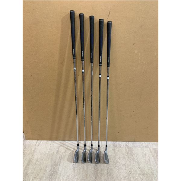 Lot Of 5 Dunlop Golf Irons - 9, 8, 7 , 6 & 5