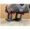 Image 11 : Lot Of 2 Dyson Vacuums