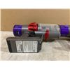 Image 7 : Lot Of 2 Dyson Vacuums