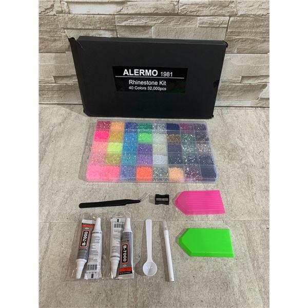 42 Colours 32000 PCS Bedazzling Kit - Rhinestones