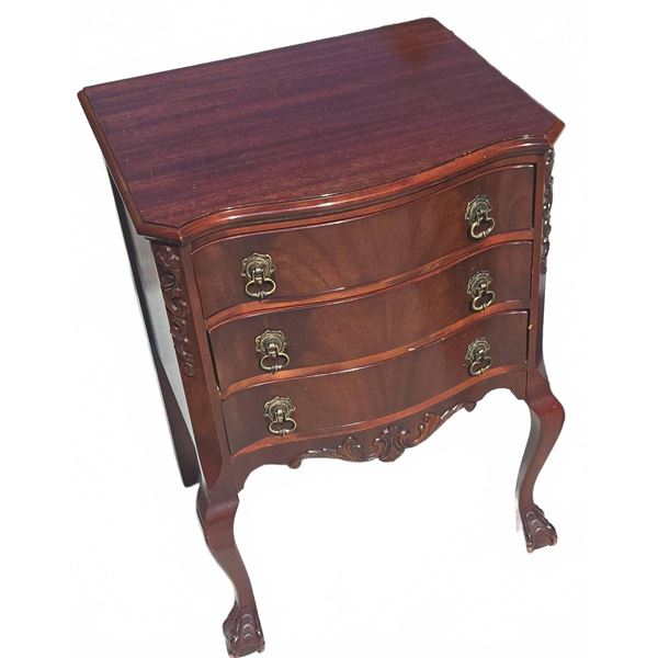 Queen Anne Style Mahogany 3-Drawer Chest