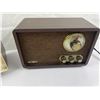 Image 3 : 2 radios