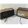 Image 4 : 2 radios