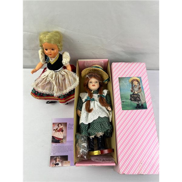 2 vintage dolls