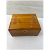 Image 3 : Box of vtg pharmacy, toiletry bottles