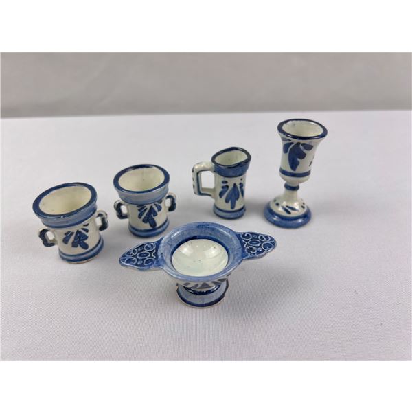 Mini delft collection