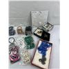 Image 1 : Lot of costume jewelry