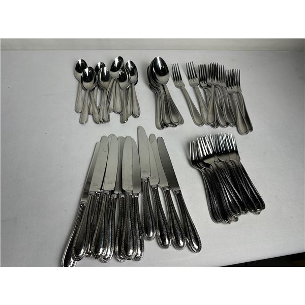 66 PC VERA WAND WEDGEWOOD CUTLERY