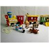 Image 3 : 12 PIECES FISHER PRICE 1970'S TRAIN - WORKS