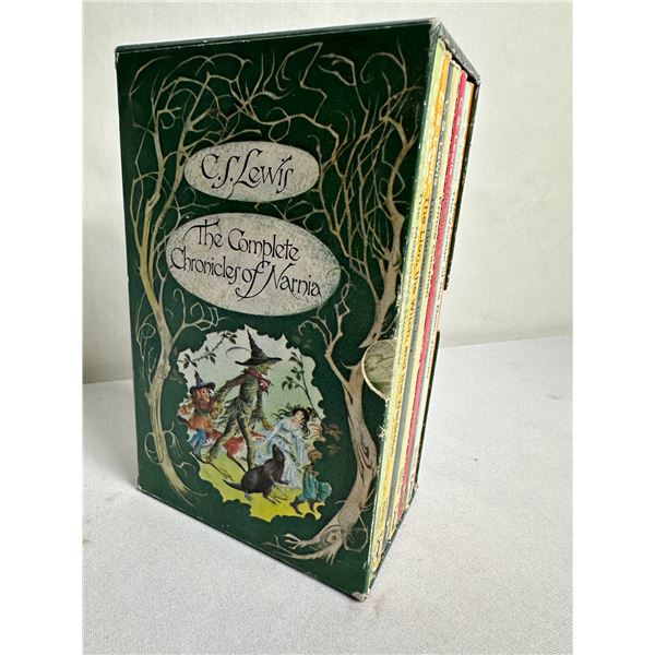 1974 CHRONICALS OF NARNIA BOX SET
