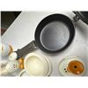 Image 5 : GET CRACKING & JO!E - 37 ASSORTED ITEMS