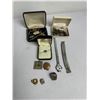 Image 1 : BOX VINTAGE PINS & JEWELRY