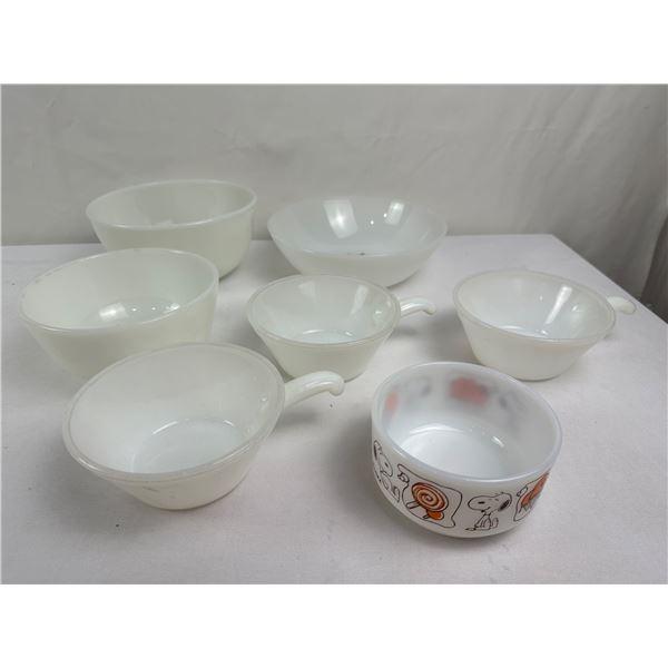 Vintage Anchor Hocking Fire-King Milk Glass Bowls