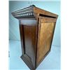 Image 3 : Small Table-Top Display Case