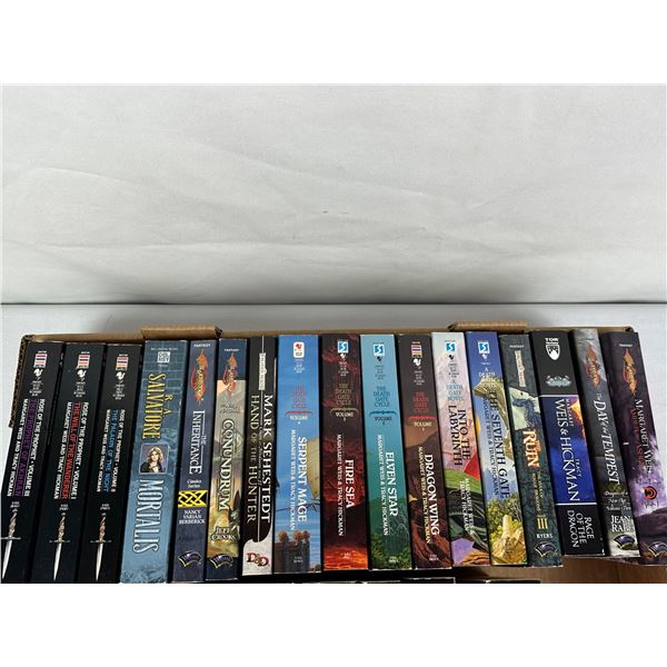 24 Dungeons & Dragons - Fantasy Books