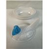Image 2 : Vintage Westmoreland MilkGlass with Bright Blue Head