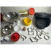 Image 2 : Kitchenware lot- Tupperware, Pyrex, Enamel Roaster