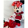 Image 5 : Christmas Items