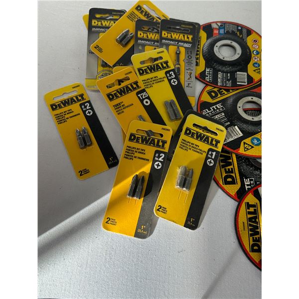 DeWalt Lot 5 Metal Cutting Discs + 15 Packs Assorted Drill Bits Tool Lot