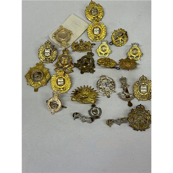 23 Canadian Cap & Collar Badges + 3 Complete Pairs Shoulder Titles – WW2 & Recent Issue Lot